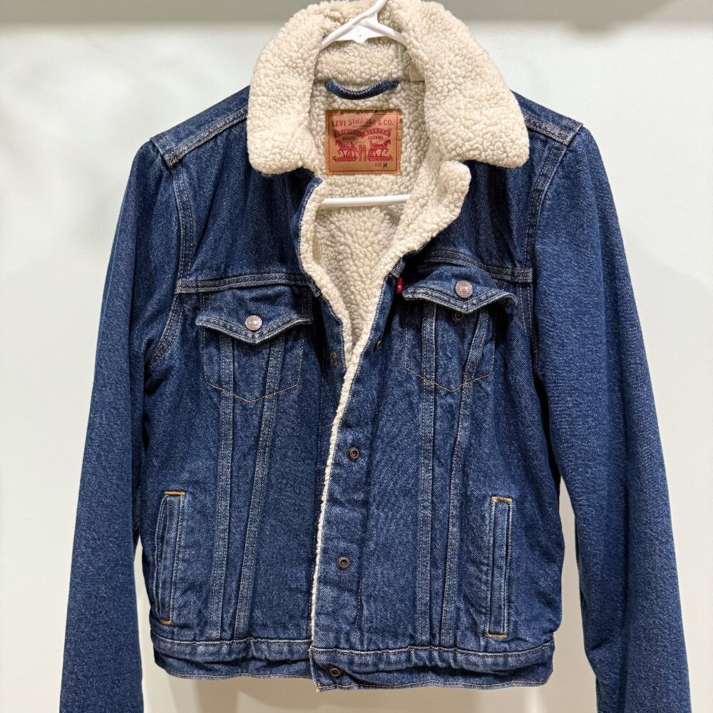 Levi’s Original Sherpa Trucker Jacket size Medium S40117 Dark Blue Wash